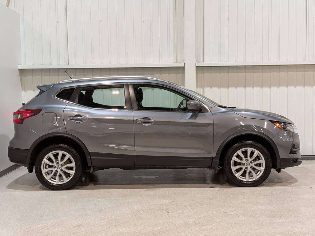 2022 Nissan Qashqai AWD SV CVT Grey Val-David - photo #5