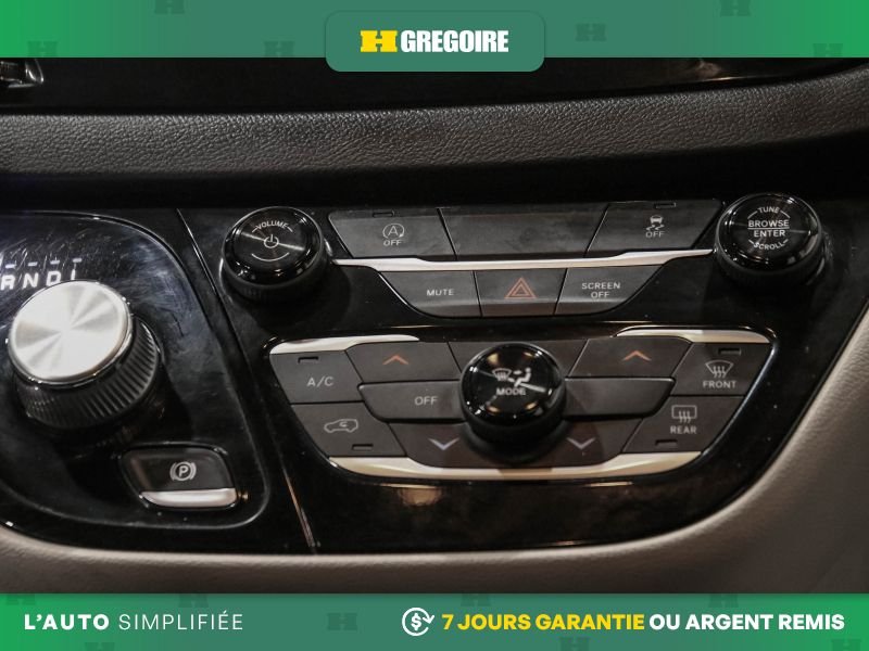 Chrysler Grand Caravan 2021 Noir Saint-Eustache - photo #21