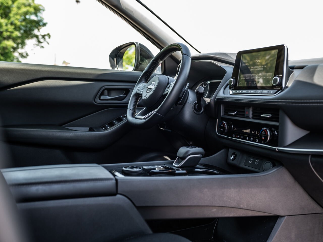 2024 Nissan Rogue Black Sainte-Julienne - photo #32