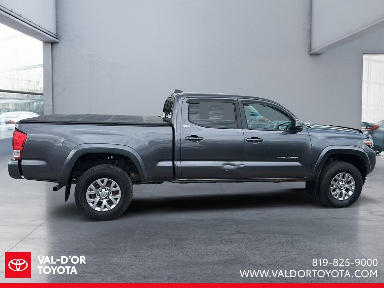 Toyota Tacoma SR5 Double Cab V6 4RM BA 2017 Gris Val-d'Or - photo #4