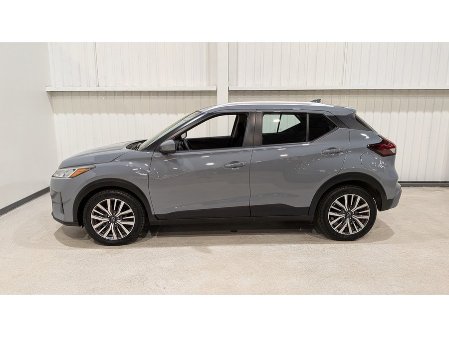 2024 Nissan Kicks Grey
