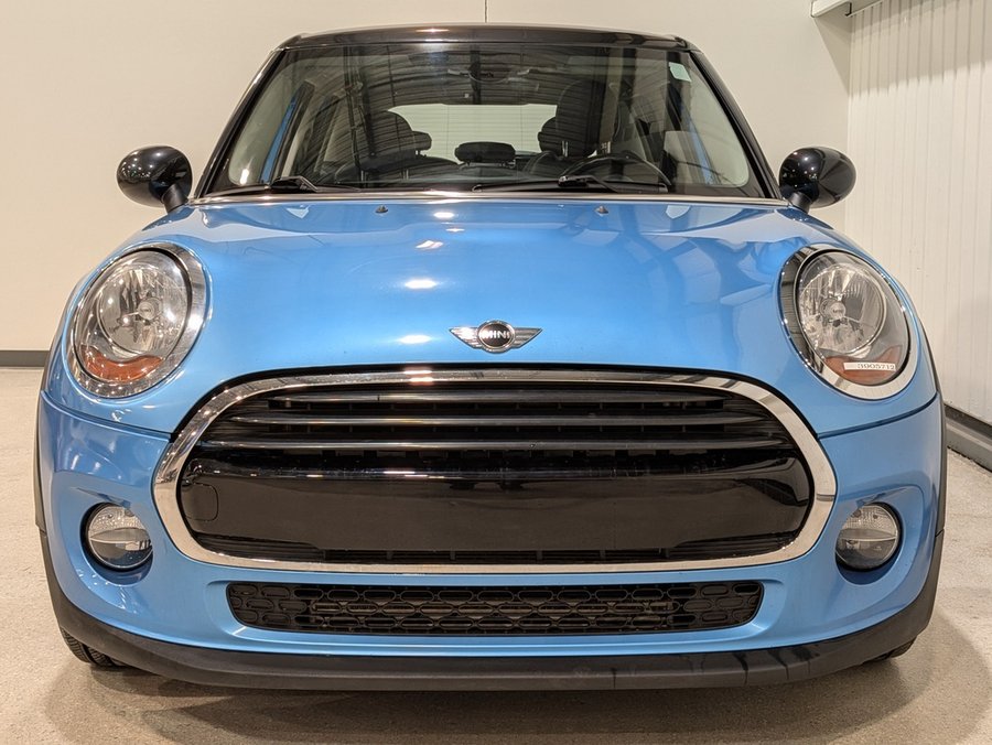 MINI Cooper Hardtop 5 Door 5dr HB 2016 Bleu