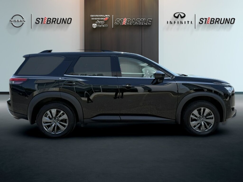 2024 Nissan Pathfinder Black Saint-Basile-le-Grand - photo #3
