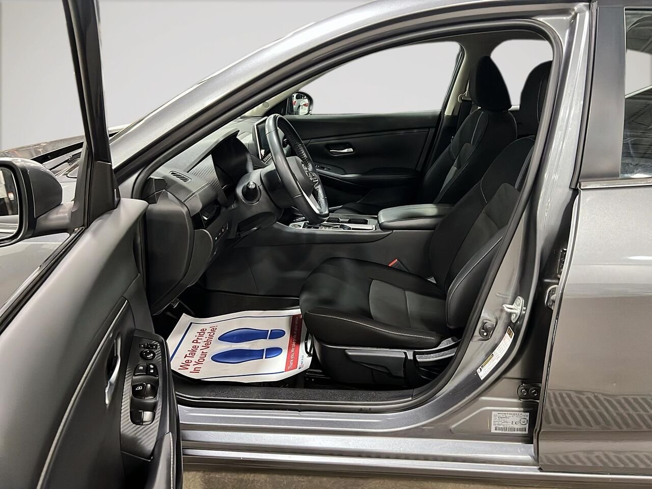 2022 Nissan Sentra SV Grey Québec - photo #8