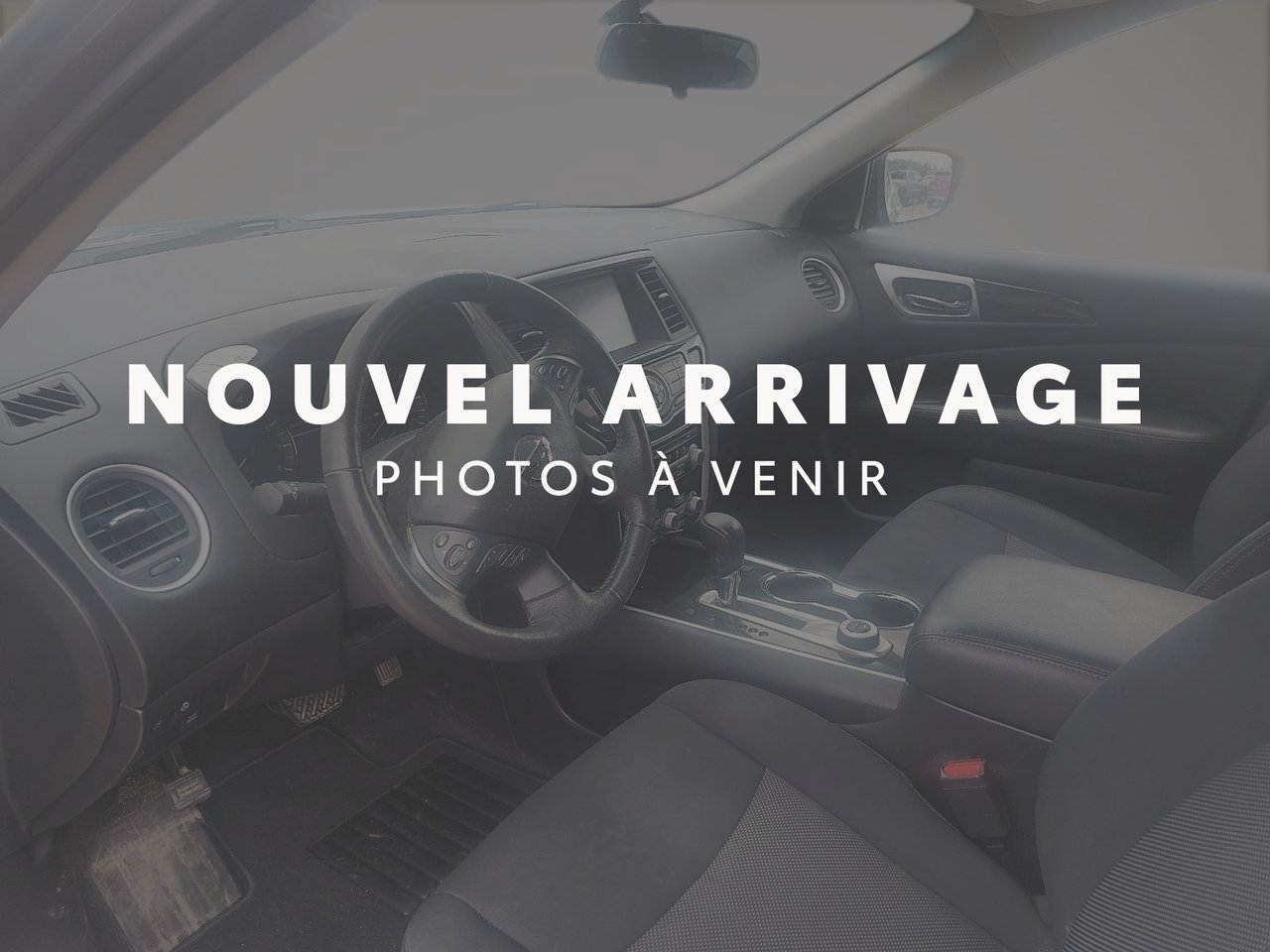 2018 Nissan Pathfinder VIN 5N1DR2MM9JC672201 Grey Baie-Comeau - photo #1