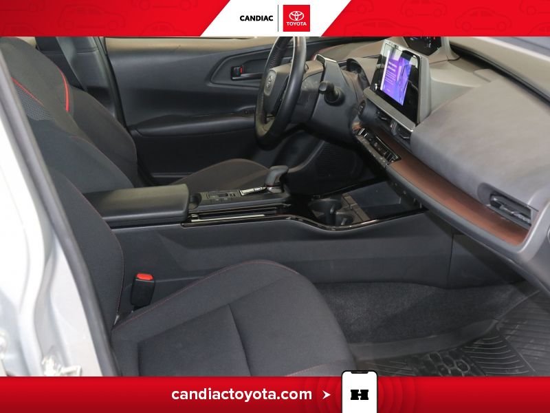 2023 Toyota Prius Silver Laval - photo #14