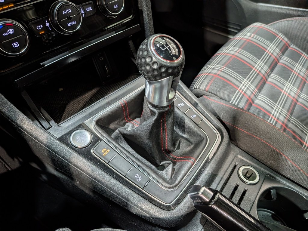 Volkswagen Golf GTI Autobahn 5-door Manual 2018 Gris Val-David - photo #27