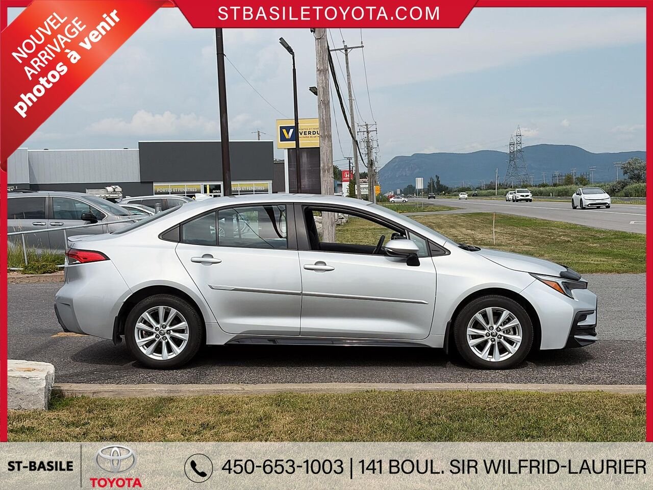 Toyota COROLLA 2024 Argent Saint-Basile-le-Grand - photo #3