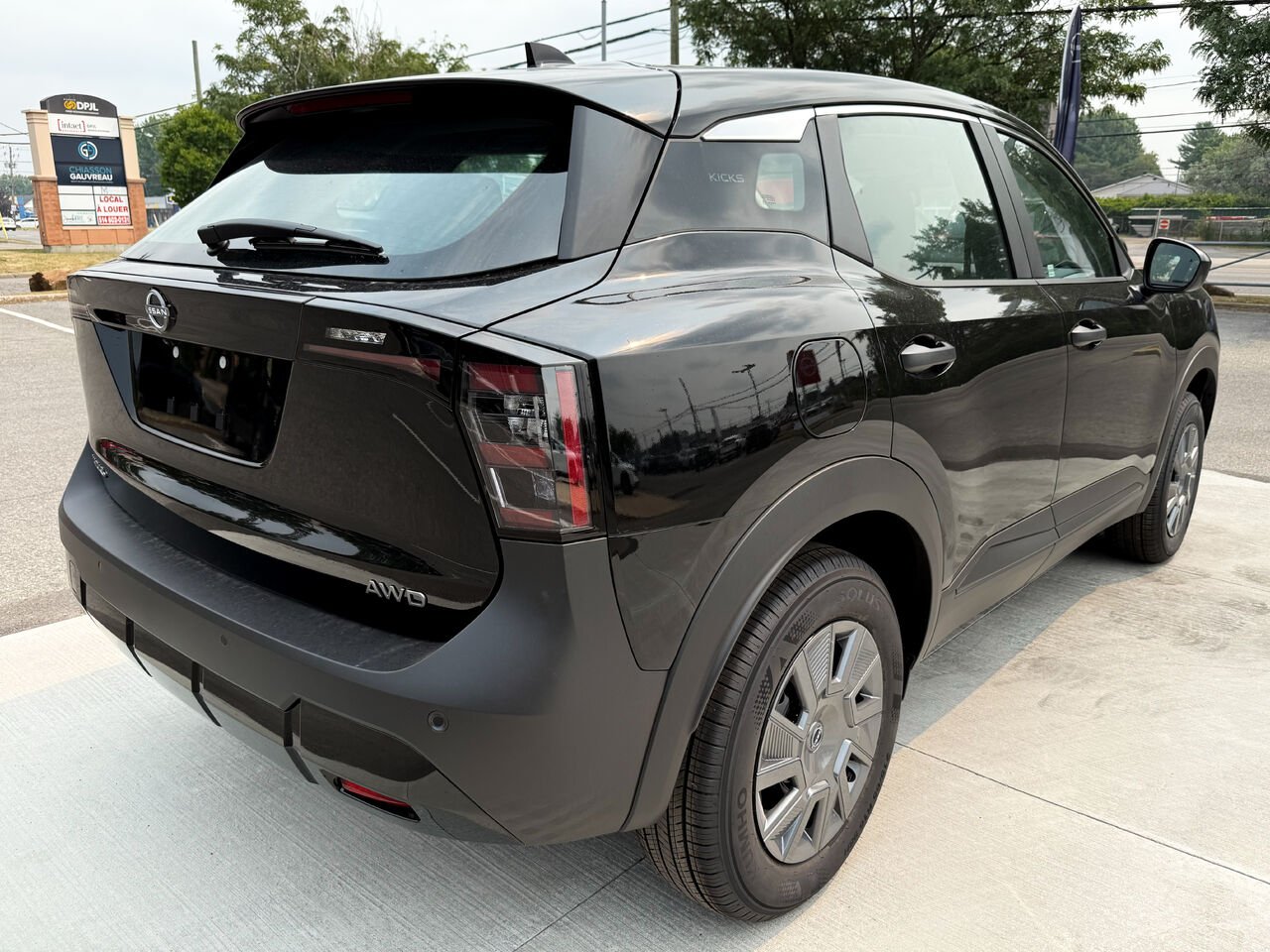 Nissan Kicks KICKS S 2025 Super noir Châteauguay - photo #4