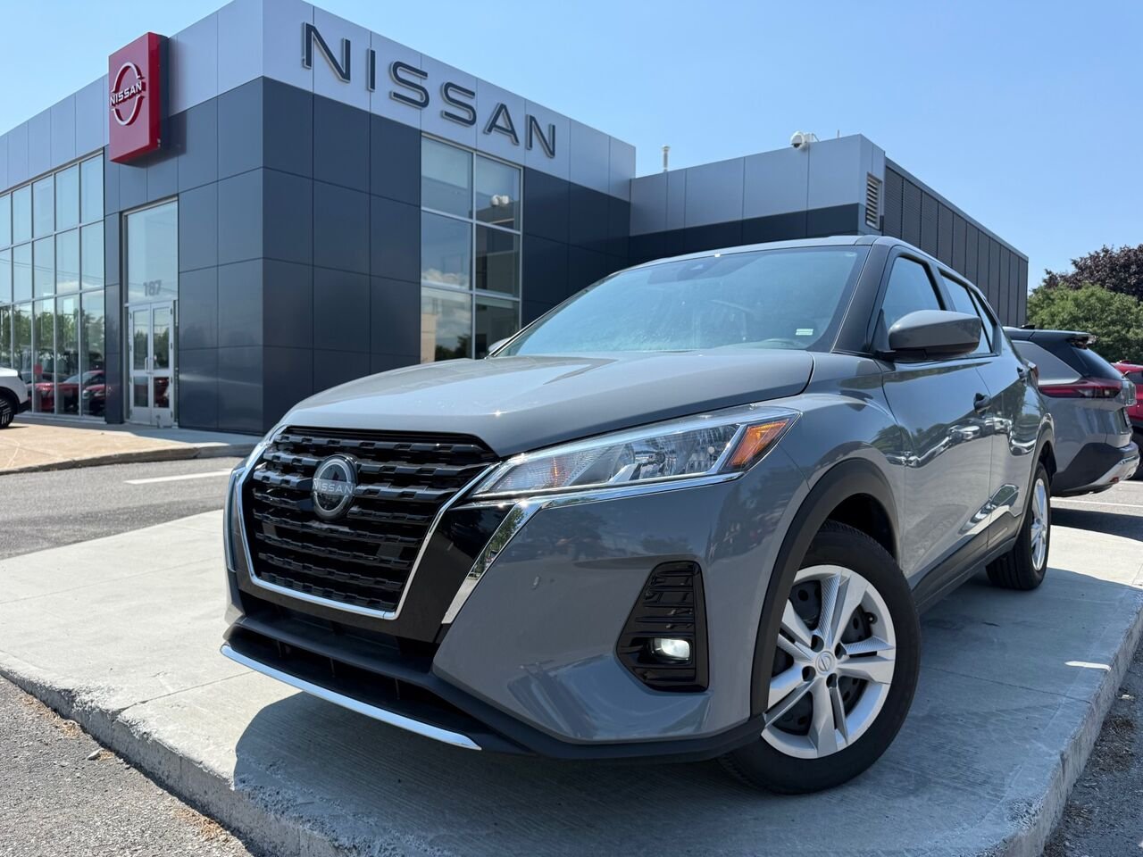 Nissan Kicks S TA 2024 Gris Châteauguay - photo #0