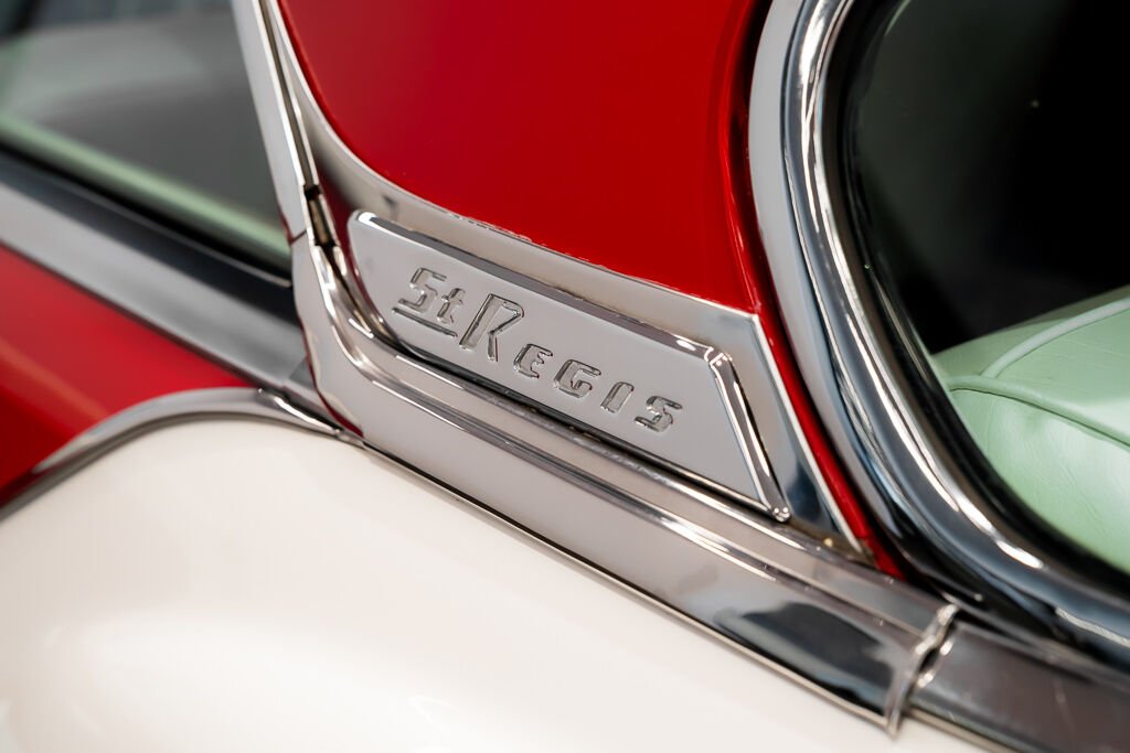 Chrysler New Yorker PRIX IN USD St.Regis | CAR IN MILES 1955 Rouge Montréal - photo #28