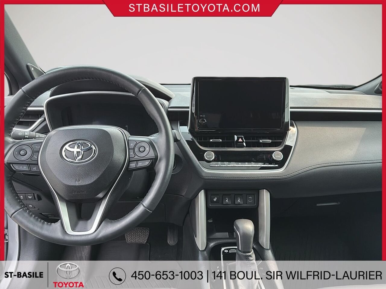 TOYOTA Corolla Cross Hybride 2024 Argent Saint-Basile-le-Grand - photo #12