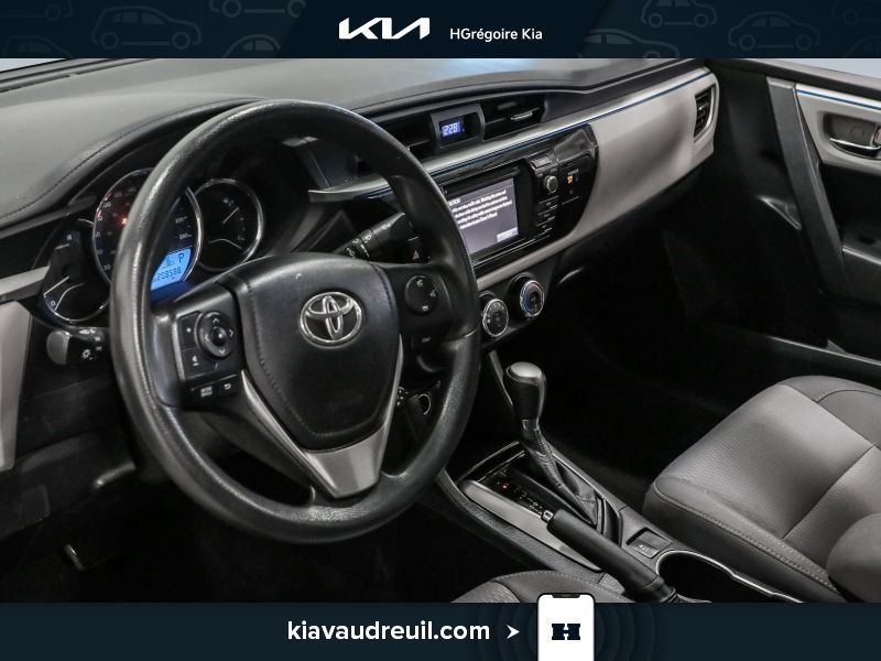 2014 Toyota Corolla Silver Blainville - photo #10
