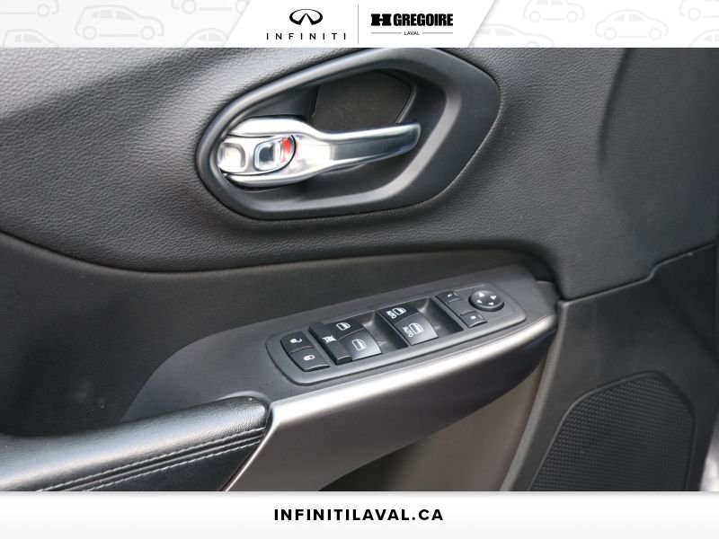 2019 Jeep Cherokee Blainville - photo #12