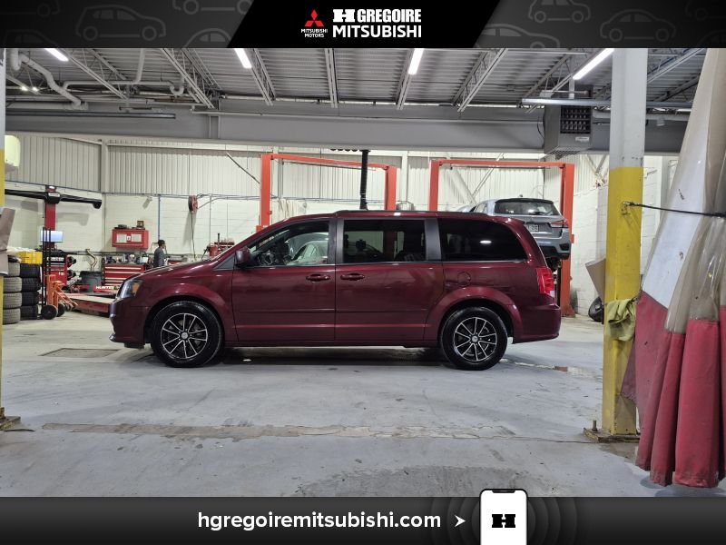 2016 Dodge GR Caravan Red Laval - photo #4