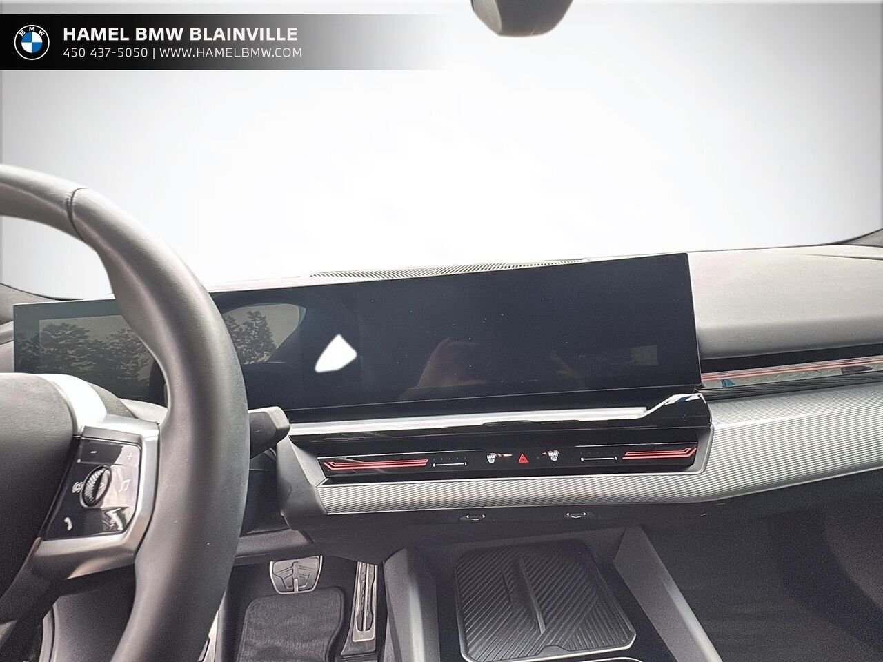 BMW Série 5 530i xDrive berline 2024 Noir Blainville - photo #13