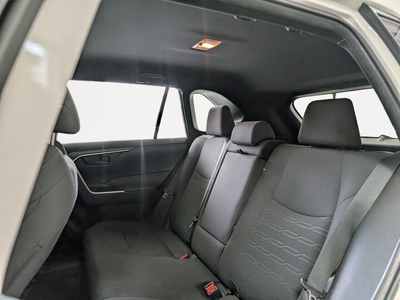 Toyota RAV4 Prime SE/SIÈGES CHAUFFANTS/VOLANT CHAUFFANT/AC/BLUETOOTH/CAMERA DE RECUL 2021 Blanc Sherbrooke - photo #8