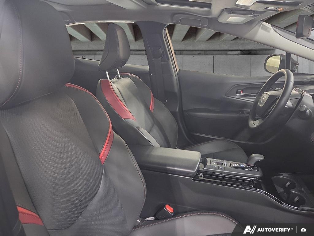 2025 Toyota Prius Plug-In Hybrid S2501808 | XSE White Edmonton - photo #21