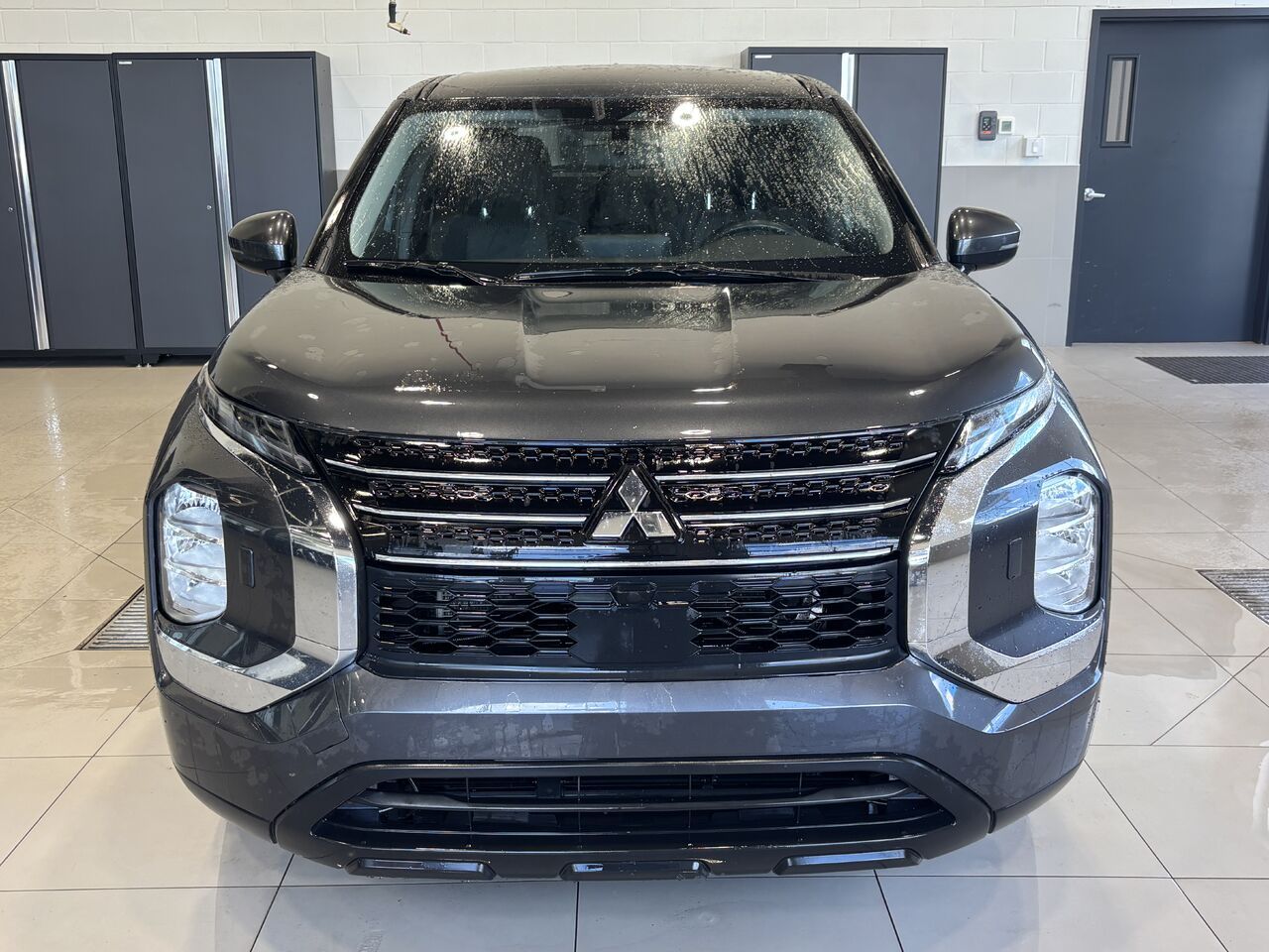 2024 Mitsubishi Outlander