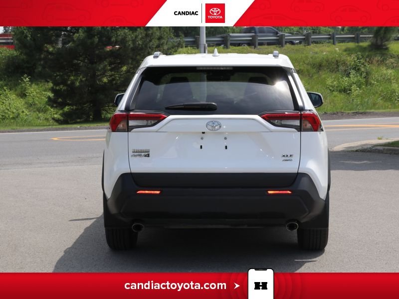 2022 Toyota Rav 4 White Laval - photo #8