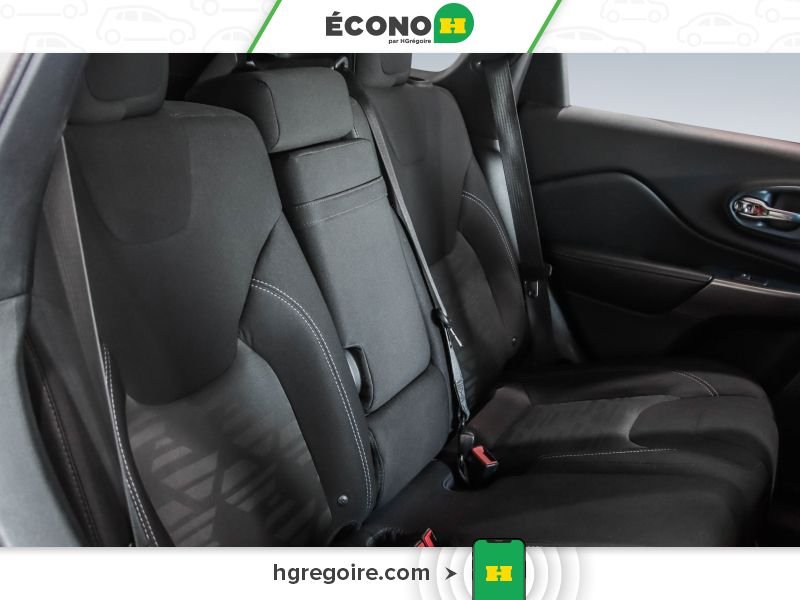 2019 Jeep Cherokee Green Saint-Eustache - photo #23