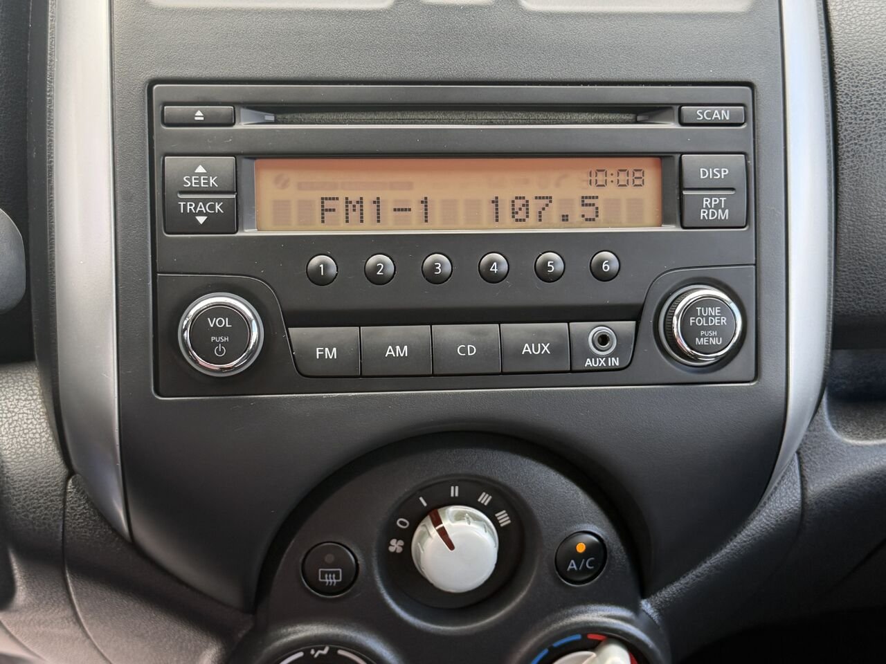 2014 Nissan Versa Note Red Ste-Marie - photo #14