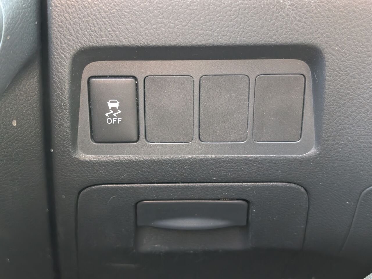 2014 Toyota Matrix 2T1KU4EE2EC135776 White Sherbrooke - photo #11