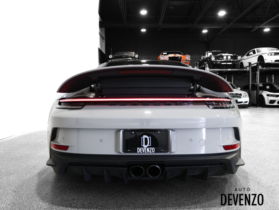 Porsche 911 2023 2023 Gris