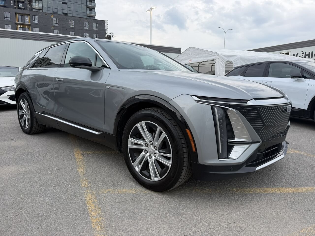 2024 Cadillac LYRIQ Tech FINANCEMENT À PARTIR DE 0.99% Grey Laval - photo #7