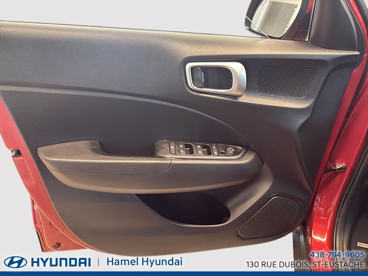 Hyundai Venue 2023 Rouge Saint-Eustache - photo #9