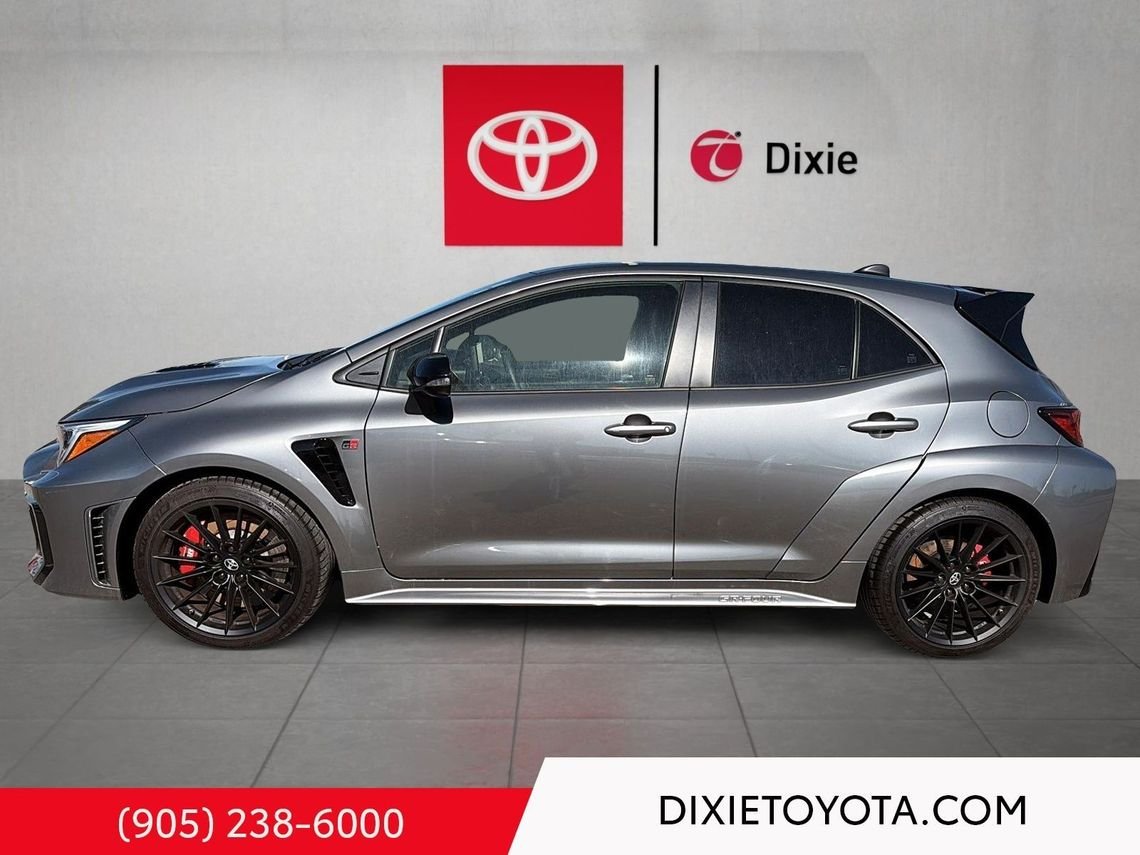 2025 Toyota GR Corolla Leather Interior, Heated Seats, Alloy Wheels, Heated Steering Wheel, Bluetooth Heavy Metal Mississauga - photo #12