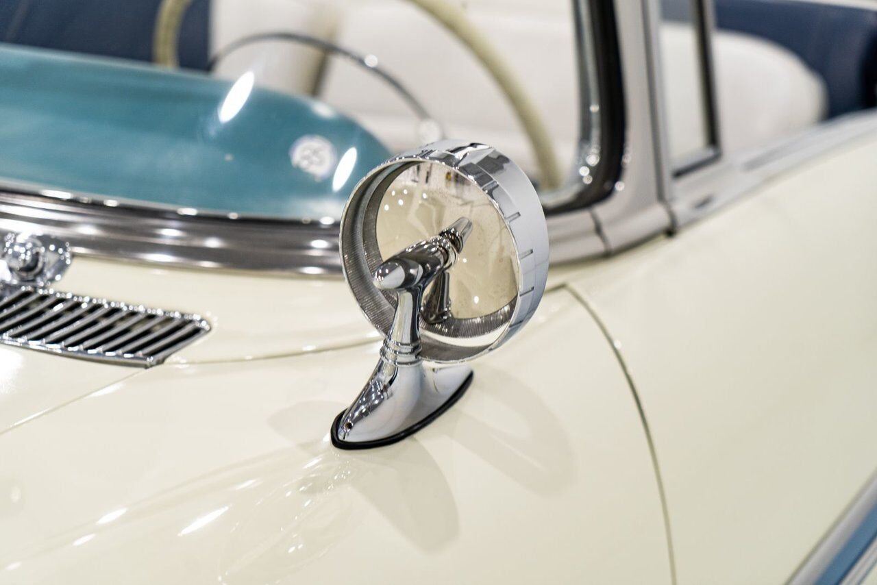 1957 Pontiac Bonneville *PRICE IN USD* Fuel injected 347/315HP 1 of 630 produced White Montreal - photo #39