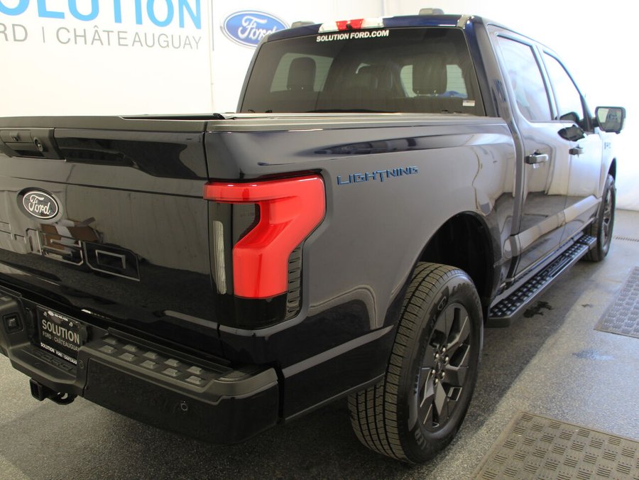 2025 Ford F-150 Lightning 2025 Blue