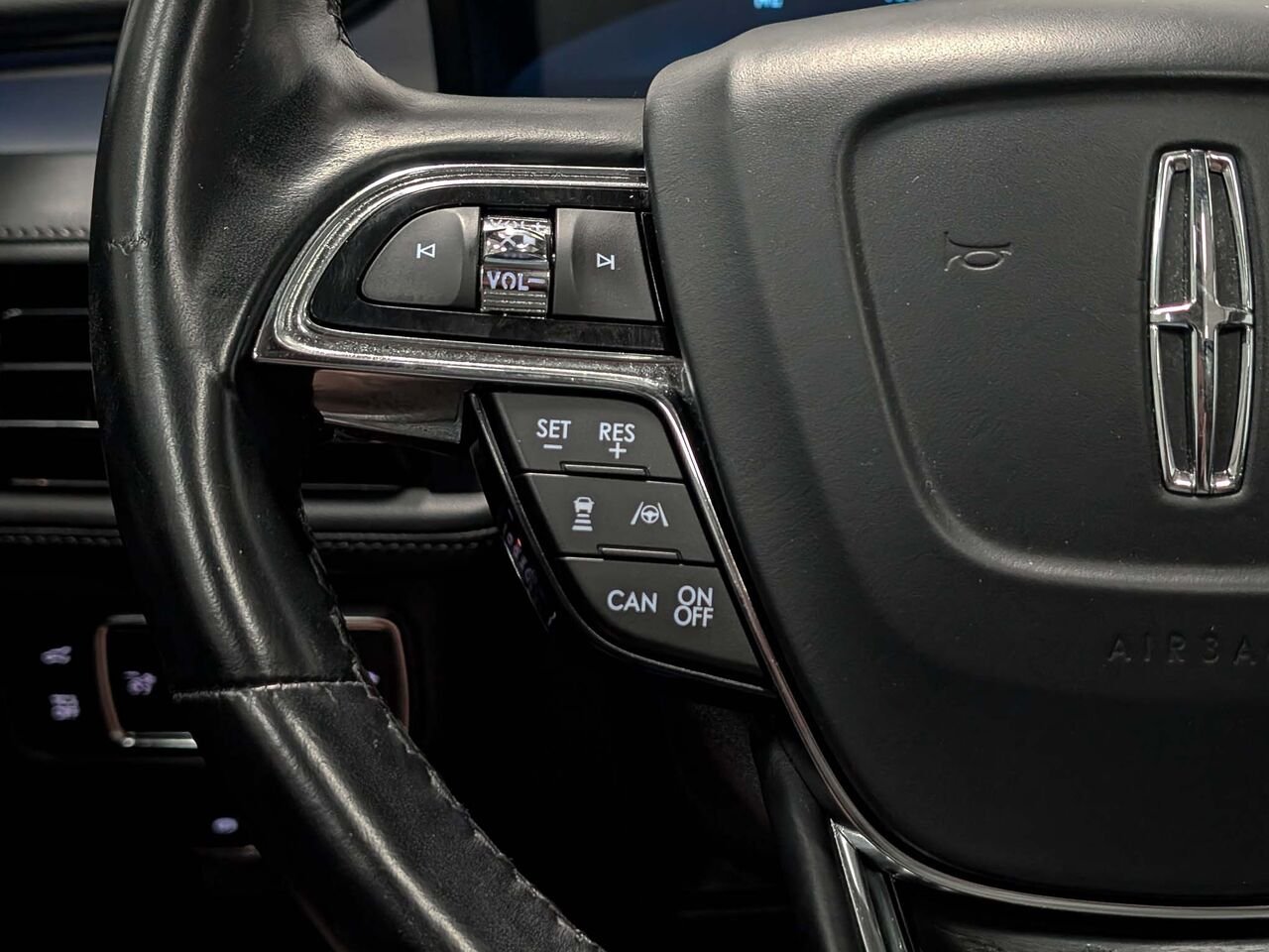 Lincoln NAUTILUS Reserve AWD Toit Ouvrant Bas Kilométrage 2023 Gris Sherbrooke - photo #17