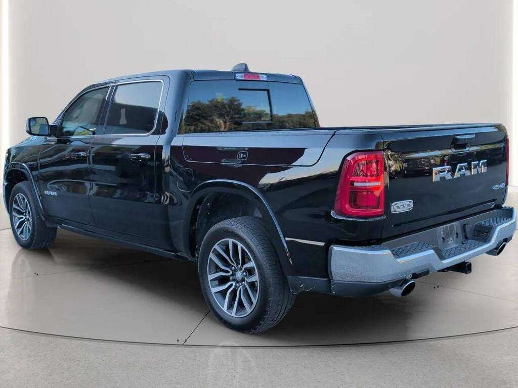 Ram 1500 2025 Noir Gatineau - photo #2