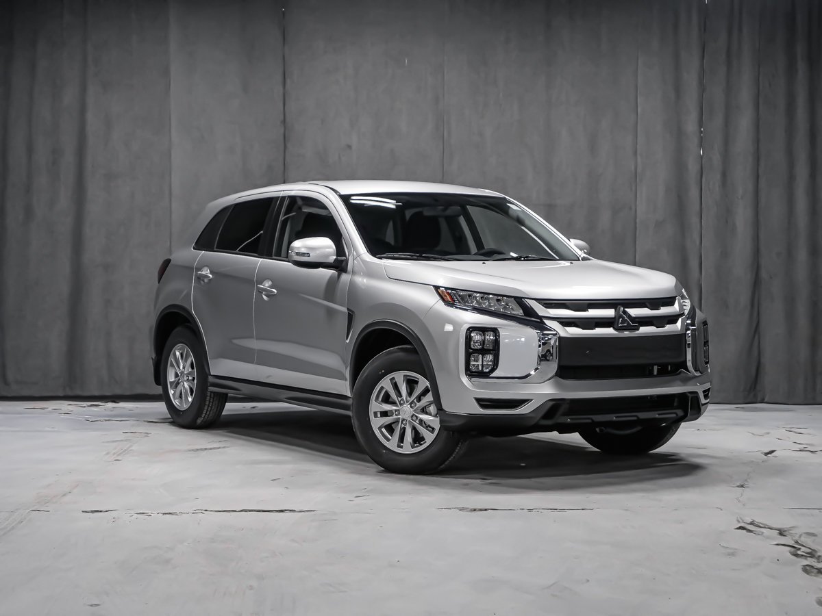 2026 Mitsubishi RVR SE Grey Montreal - photo #4