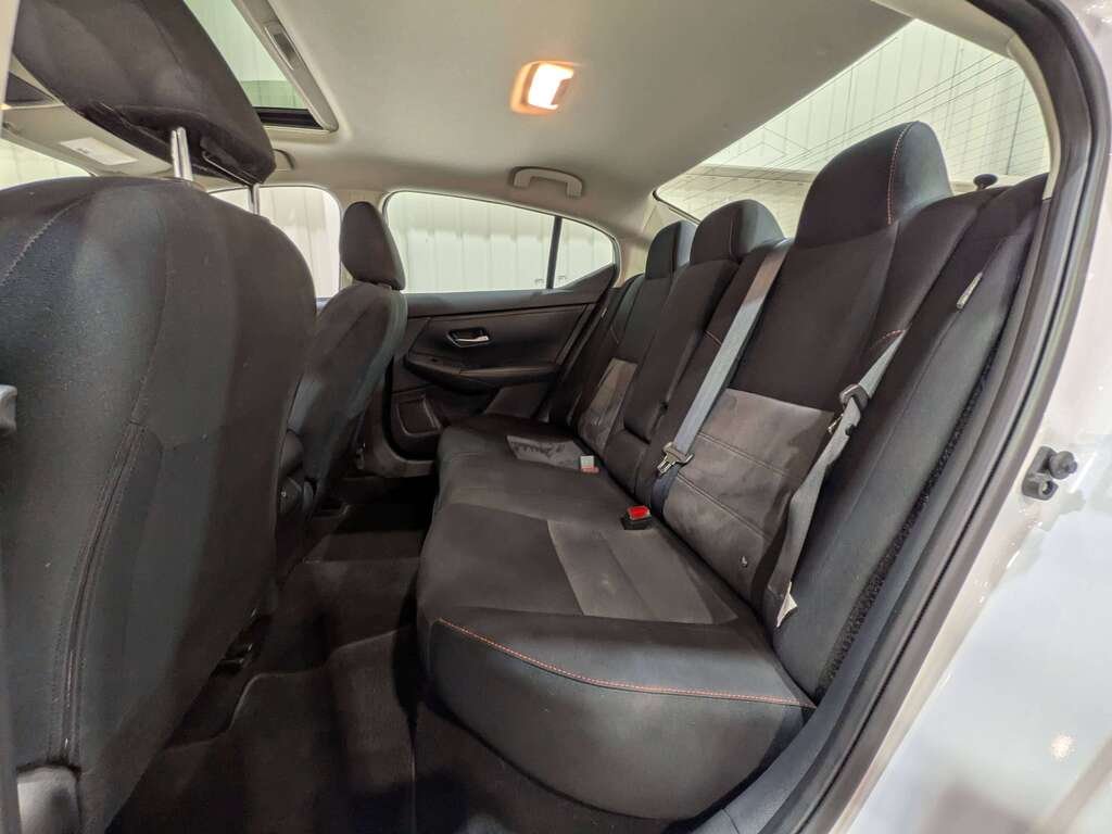 2024 Nissan Sentra SR Manual White Val-David - photo #10