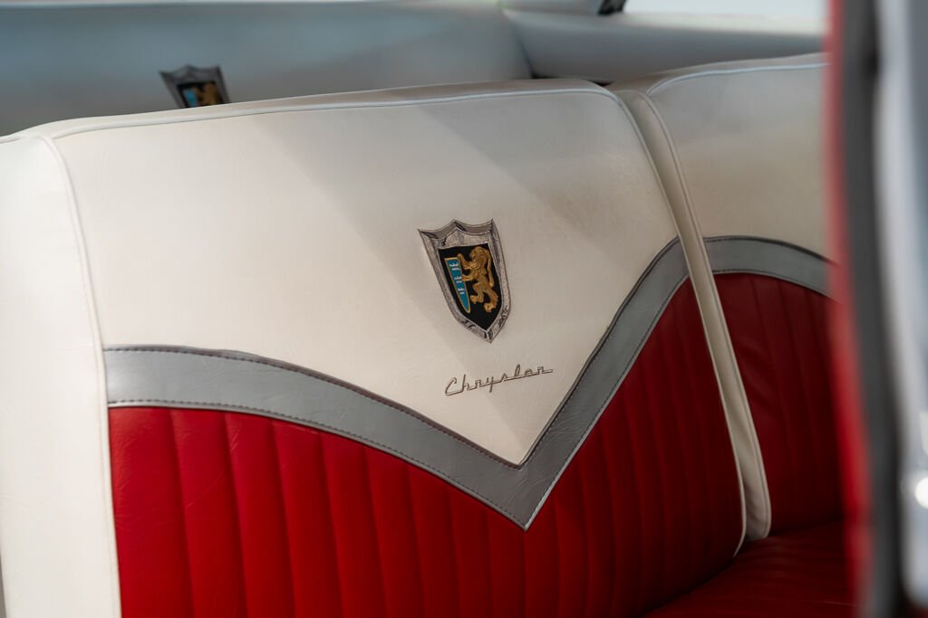 Chrysler New Yorker PRIX IN USD St.Regis | CAR IN MILES 1955 Rouge Montréal - photo #19