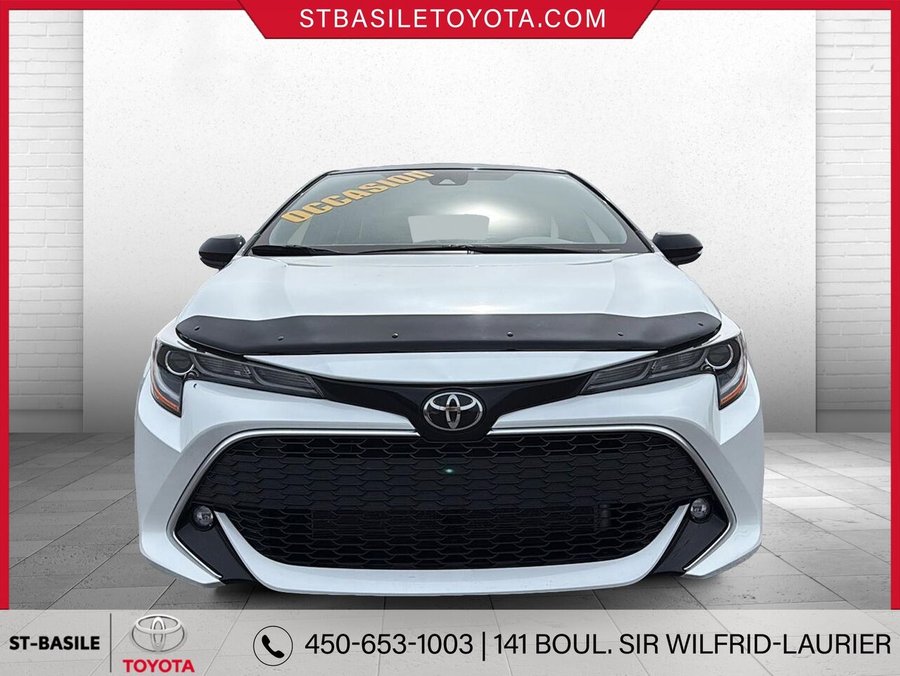 TOYOTA COROLLA HATCHBACK 2021 2021 Frisson glacé nacré avec toit noir