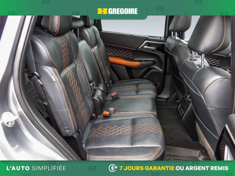 2023 Mitsubishi Outlander Grey Blainville - photo #30