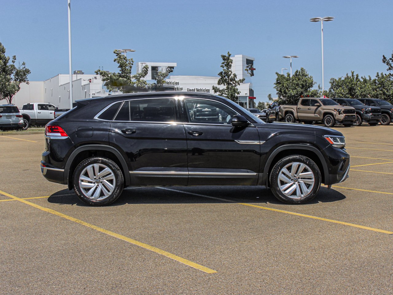 2020 Volkswagen Atlas Cross Sport Execline 3.6 FSI 4MOTION Black Sherwood Park - photo #9