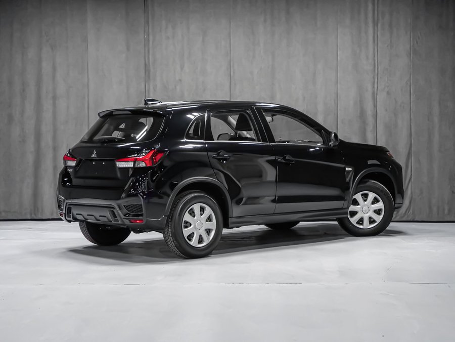 2026 Mitsubishi RVR ES Labrador Black