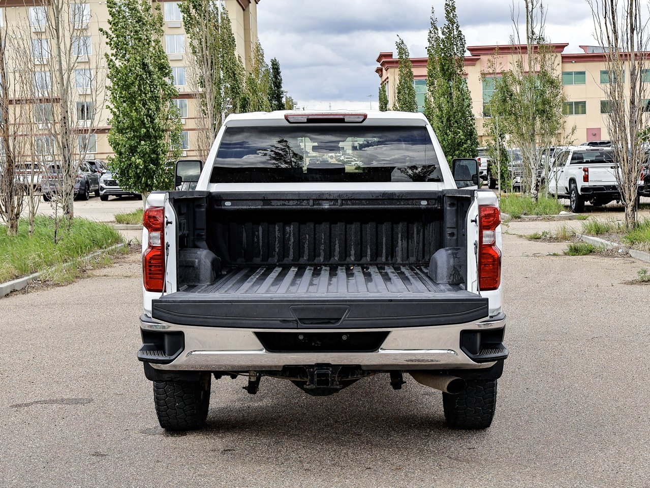 2025 Chevrolet Silverado 2500HD 4WD Crew Cab 159 LT White Sherwood Park - photo #14