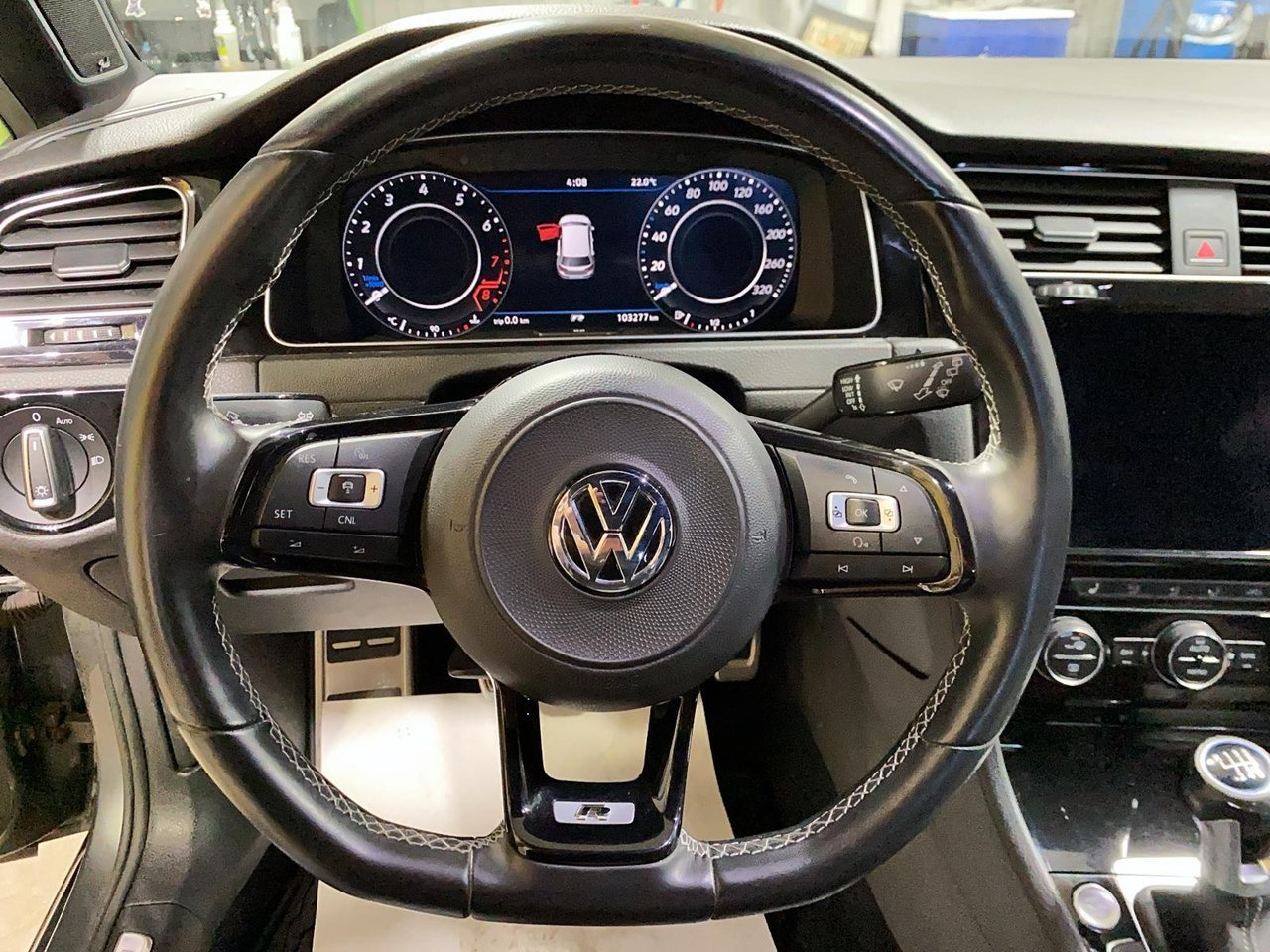 Volkswagen Golf R NIV WVWWF7AU2JW098059 2018 Chicoutimi - photo #14