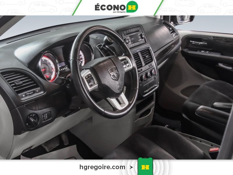 Dodge GR Caravan 2017 Gris Blainville - photo #14