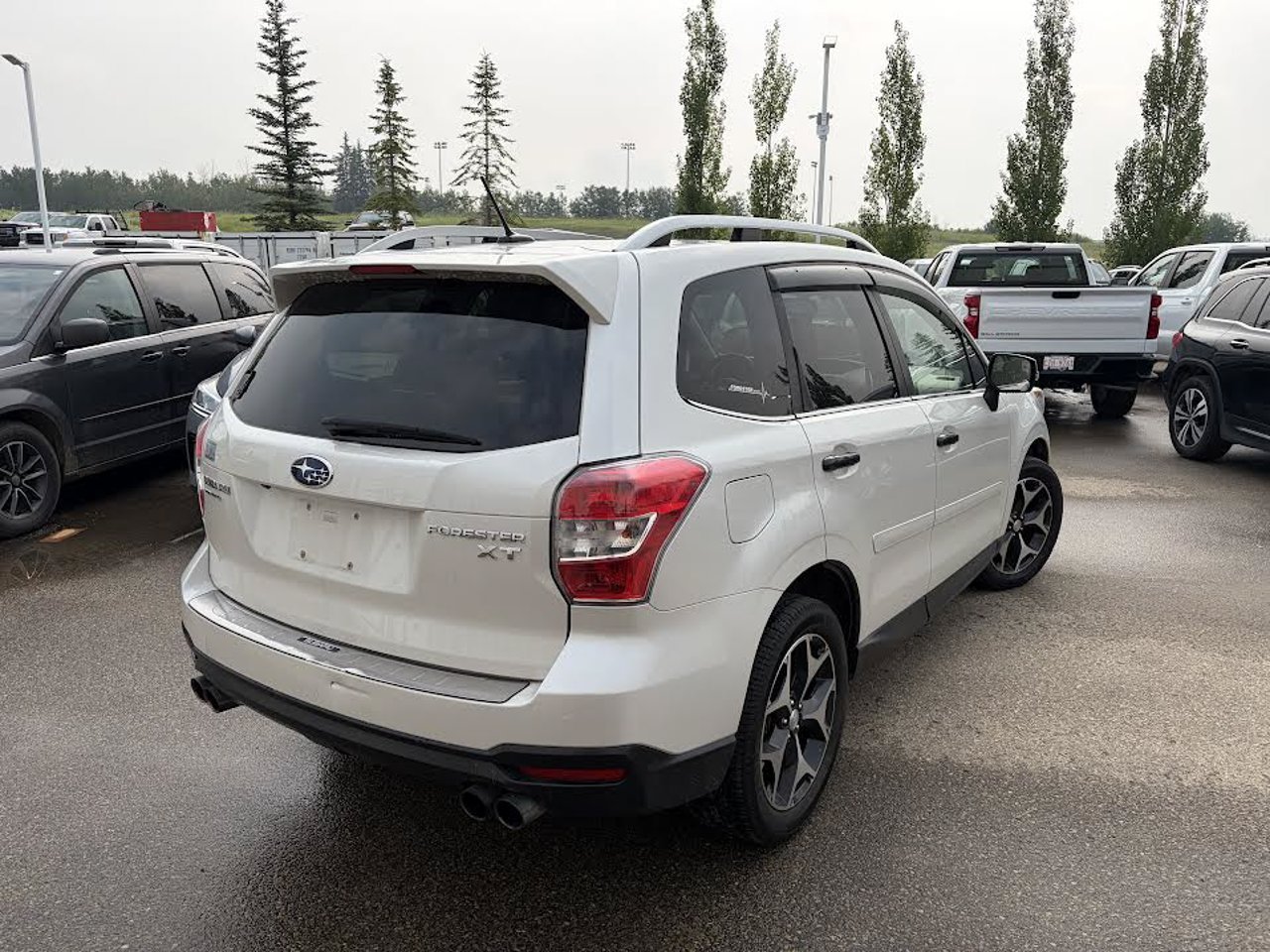 2015 Subaru Forester 5dr Wgn CVT 2.0XT Limited w/Tech Pkg Satin White Pearl Sherwood Park - photo #4