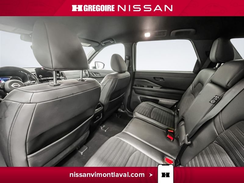Nissan Pathfinder 2025 Blanc Laval - photo #15