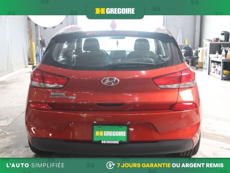 2020 Hyundai Elantra Red Laval - photo #5