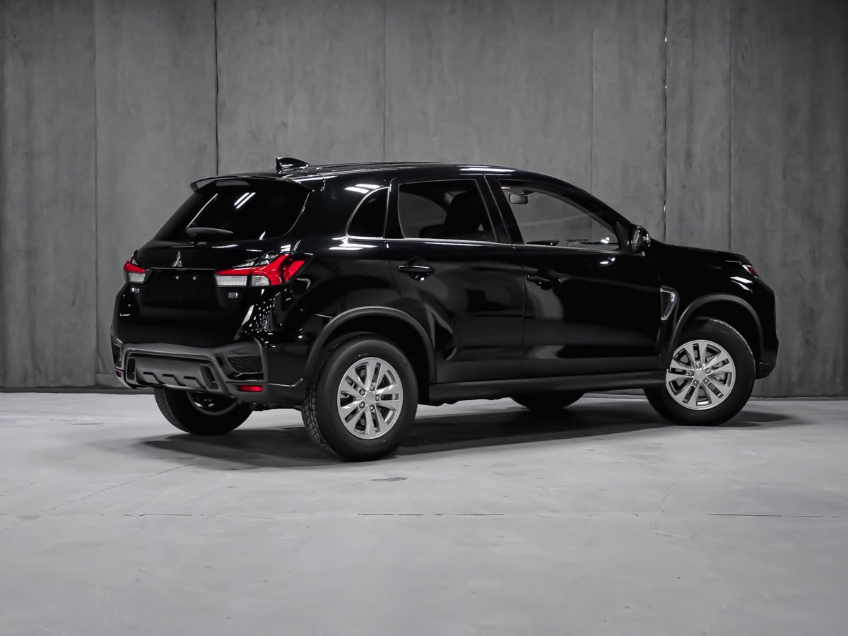 2026 Mitsubishi RVR SE Black Montreal - photo #4
