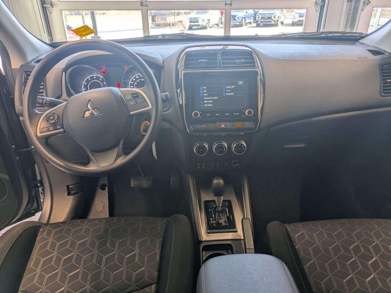 2024 Mitsubishi RVR Grey Gatineau - photo #11